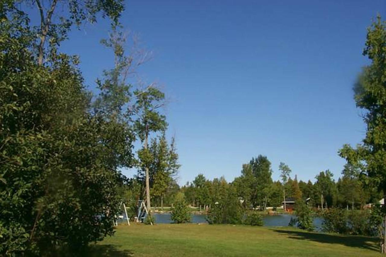 Wee Point Resort Manitowaning Extérieur photo