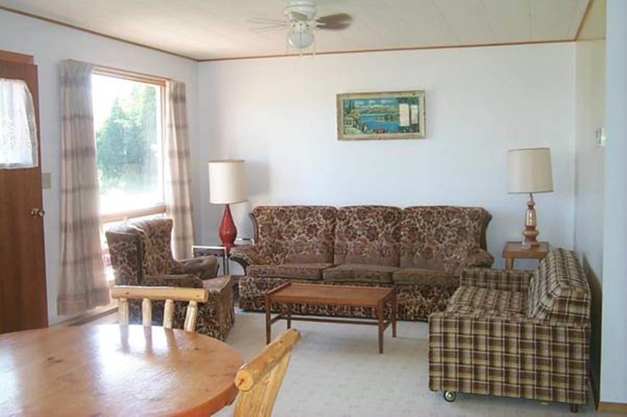 Wee Point Resort Manitowaning Chambre photo