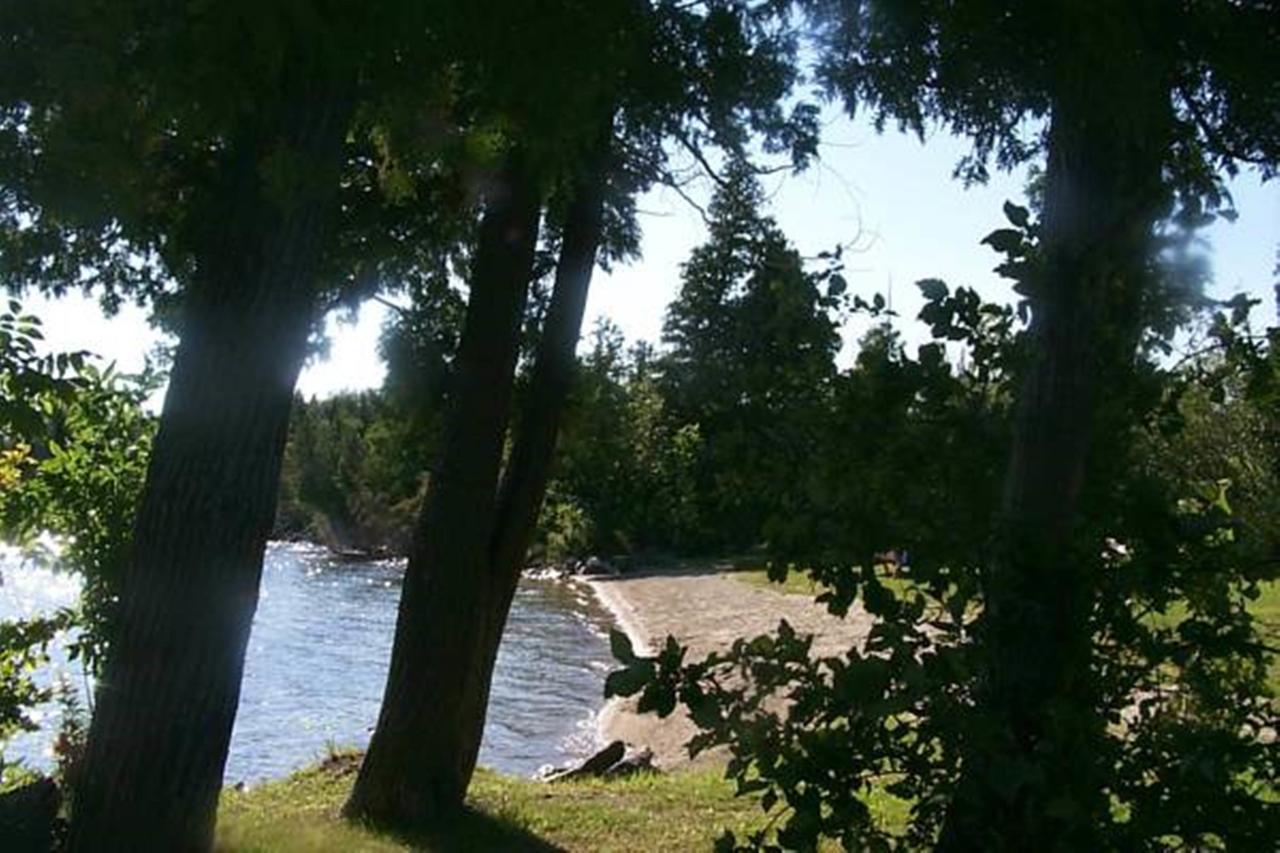 Wee Point Resort Manitowaning Extérieur photo
