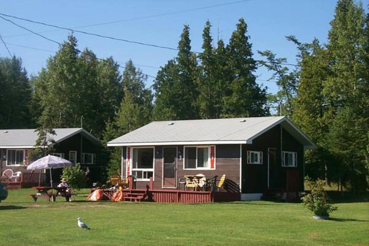 Wee Point Resort Manitowaning Chambre photo